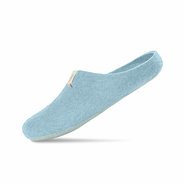 Sky blue slippers outlet