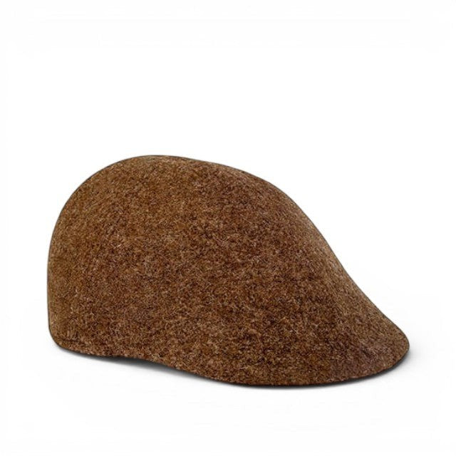 Baabuk brown wool beret inspired by traditional Portuguese shepherd hats, crafted from natural Swiss wool.