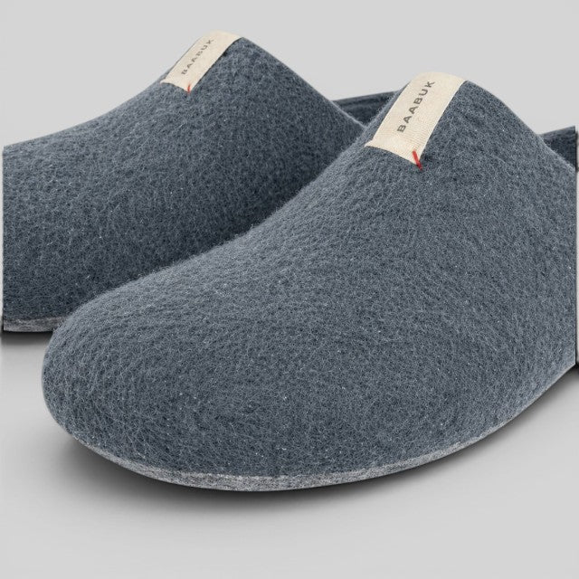 Baabuk grey Kanga wool slippers with a branded fabric tab, handmade from natural New Zealand sheep wool.