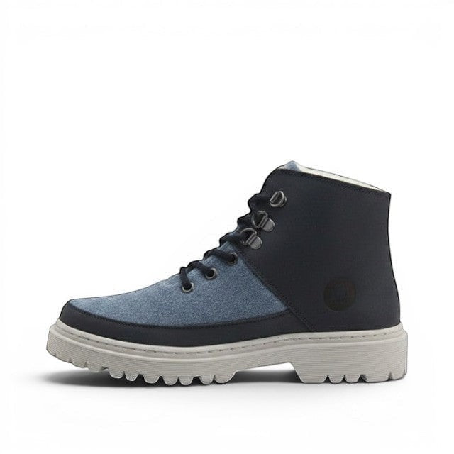 Baabuk Ice Wooler Blue Raisa high-top boots in blue wool with nubuck leather trim and a durable lugged rubber sole.