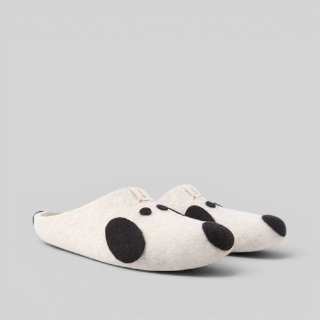 Baabuk Kanga Woof slippers in off-white wool with black felt dog face details and natural latex soles.