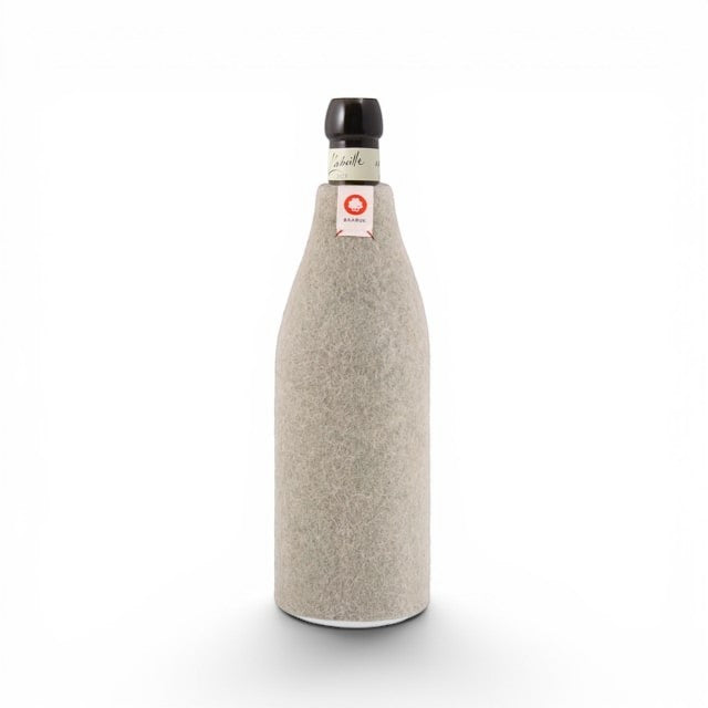 Baabuk khaki wool bottle cover for natural insulation, handmade from New Zealand wool with a branded tag.